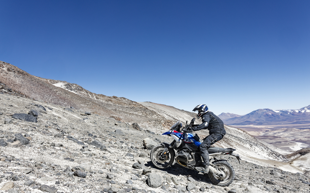 Metzeler Karoo 4 tyres and the BMW R 1300 GS: from 0 to 6000 metres above sea level in less than 24 hours