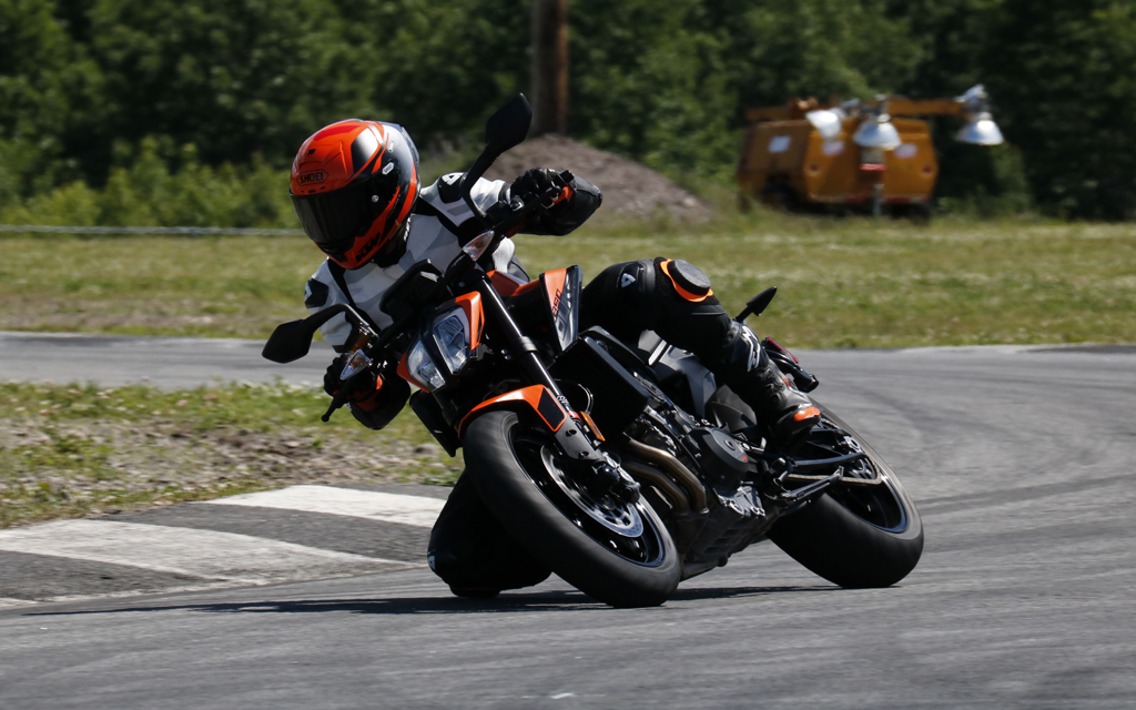 Archives – Cycle Canada Test – 2021 KTM 890 Duke