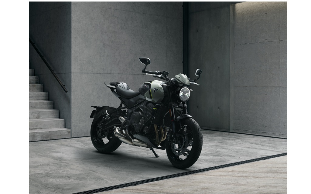 triumph-trident660-2