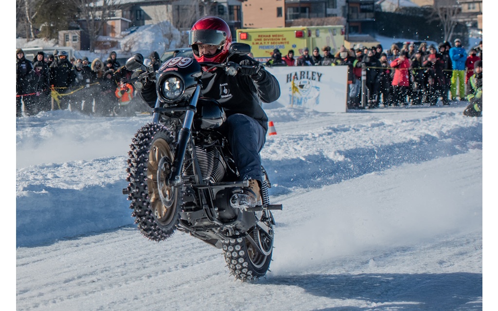 Pilote-Harley-Tempete-gracieusete-Melanie-Vachon